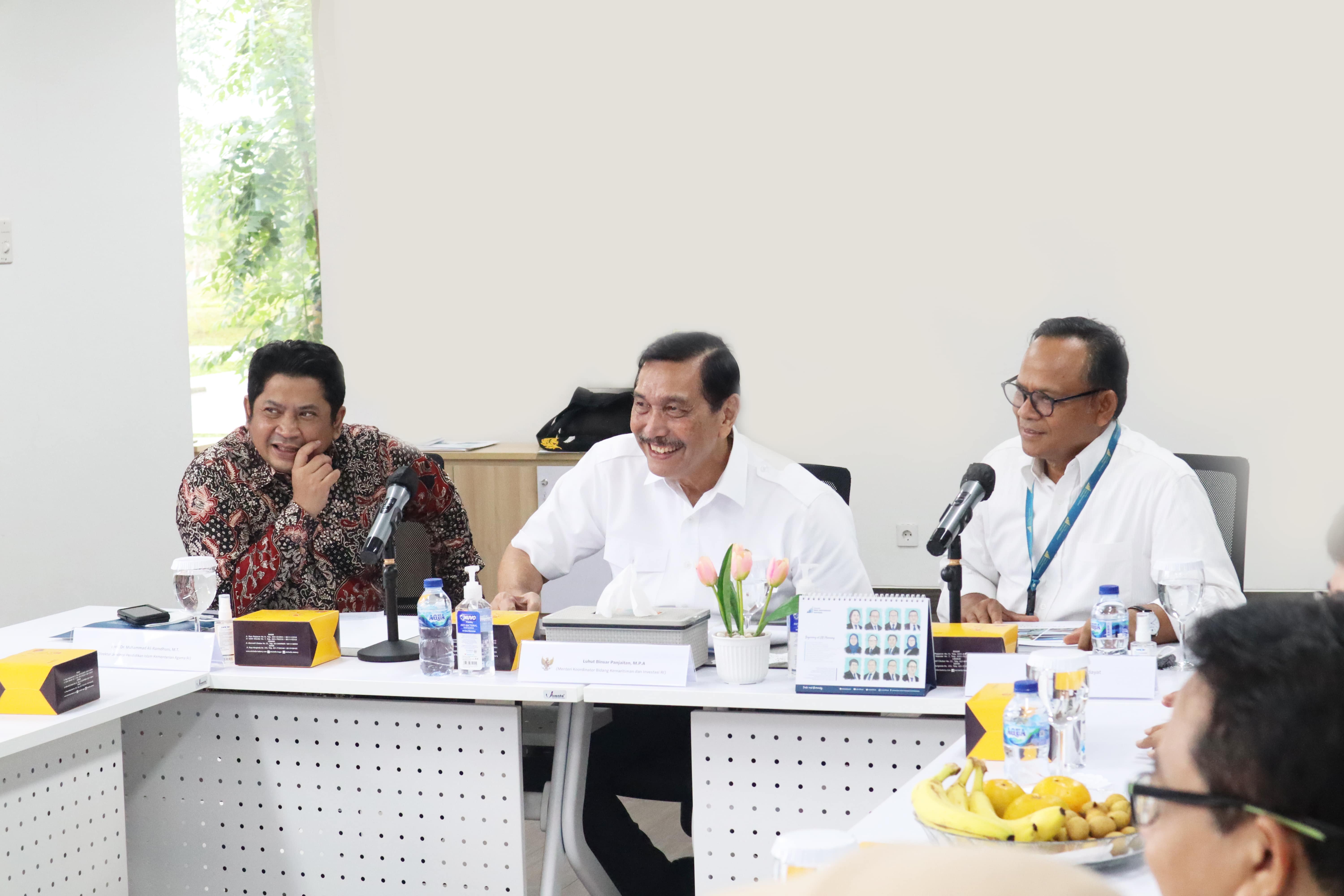 LBP Supports UIII to Become the Center of World Islamic Civilization