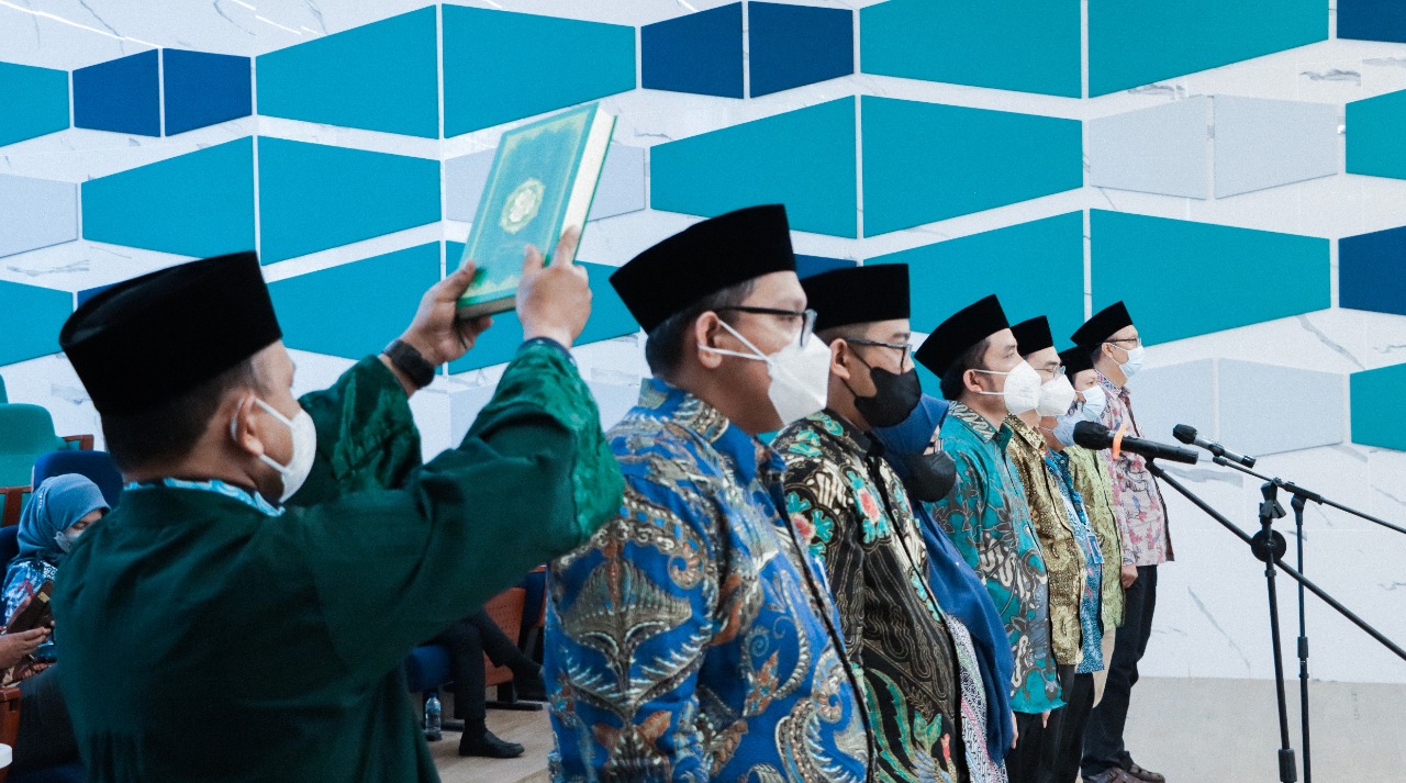 Eight New Officials Inaugurated by Rector of UIII