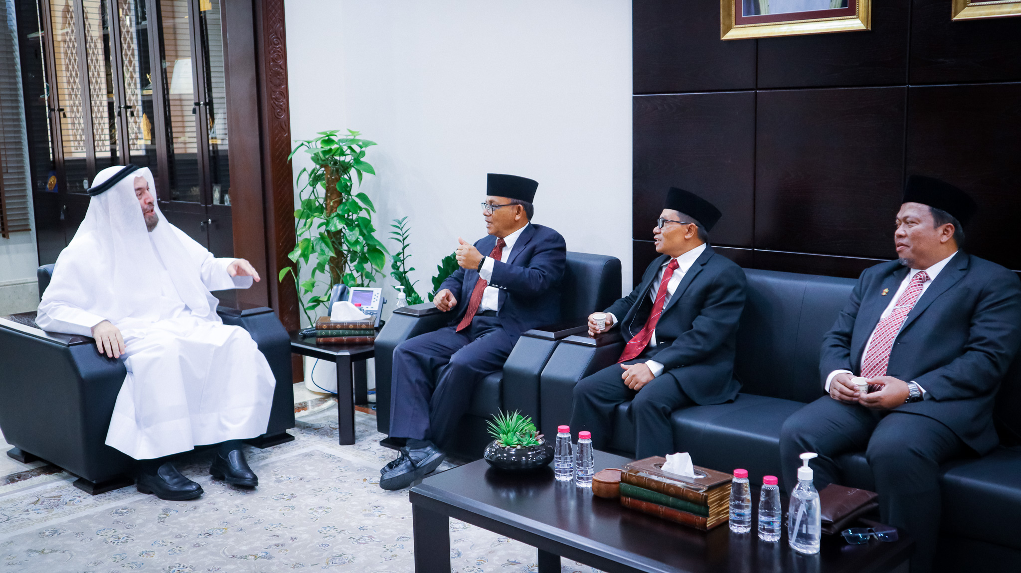 UIII-Al Qasimia University Explore Potential Shared Vision on Future Islam