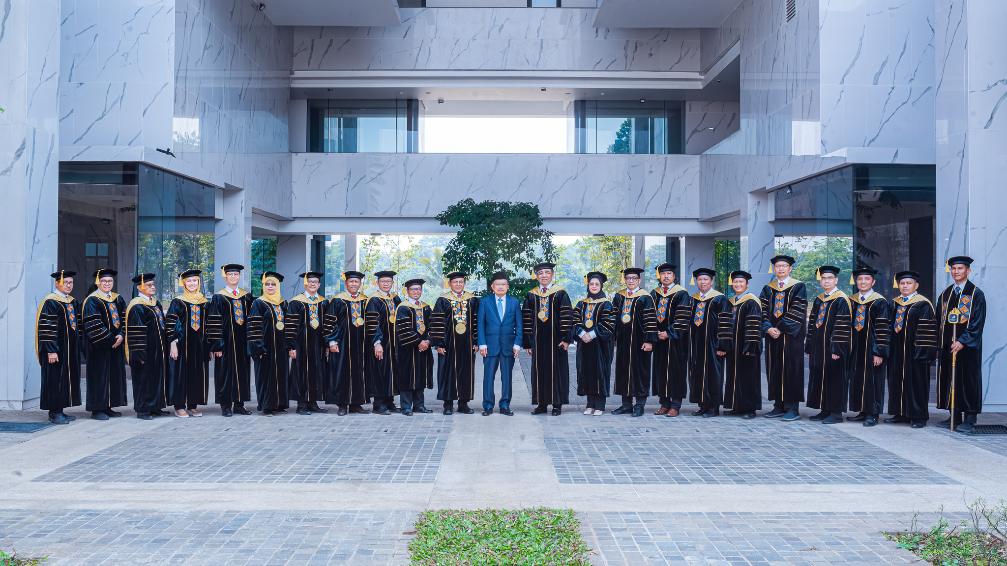 The First UIII Commencement