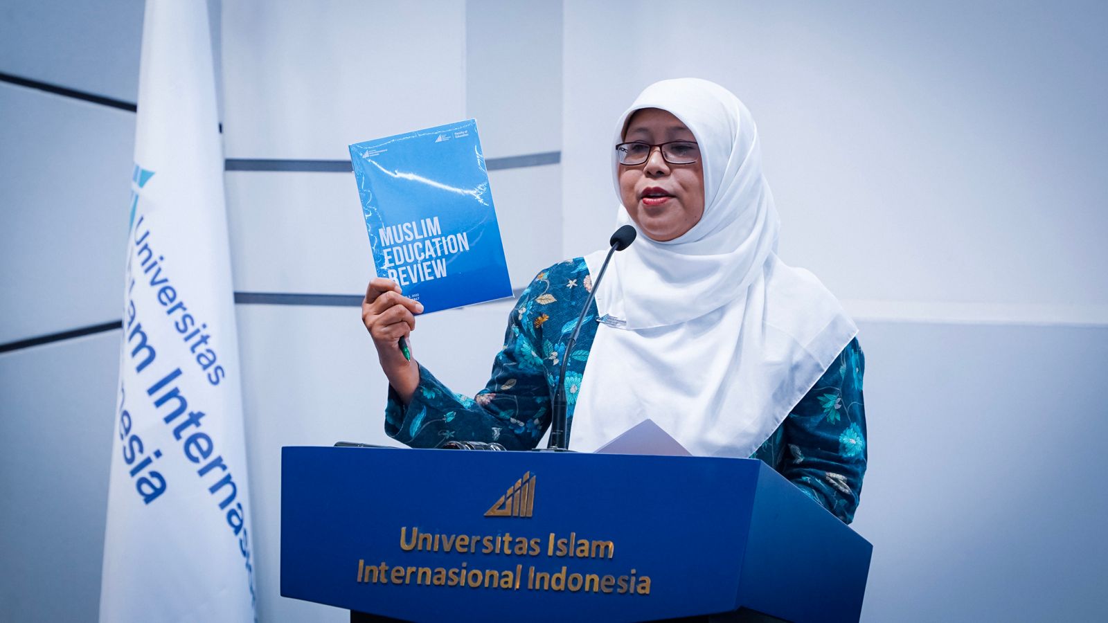 Dean of Faculty of Education Receives Grant for Women Scholars Empowerment in Global South